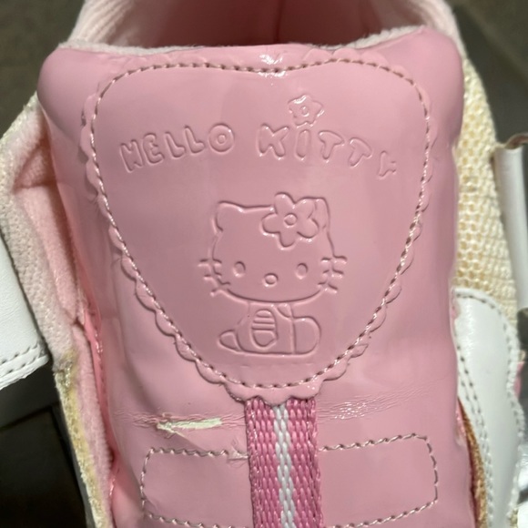 NWT Y2K Vintage RARE 2001 Hello Kitty Platform Sneakers Size 6.5 - Picture 14 of 16